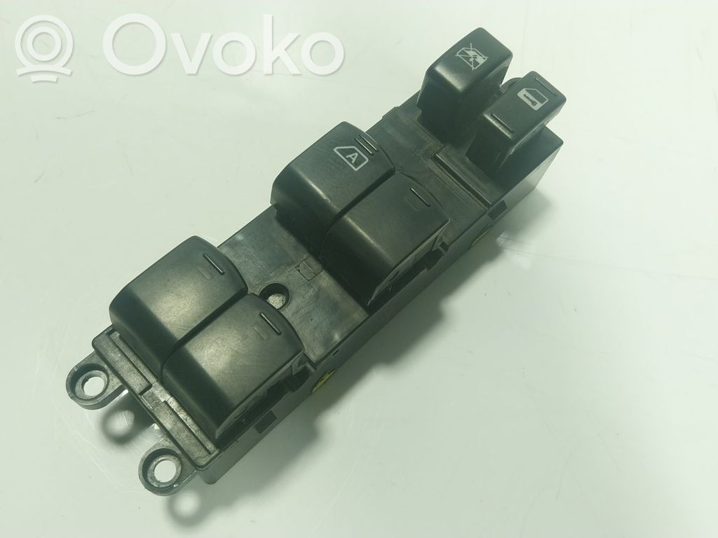 Interruptor del elevalunas eléctrico   83071SC080,157567