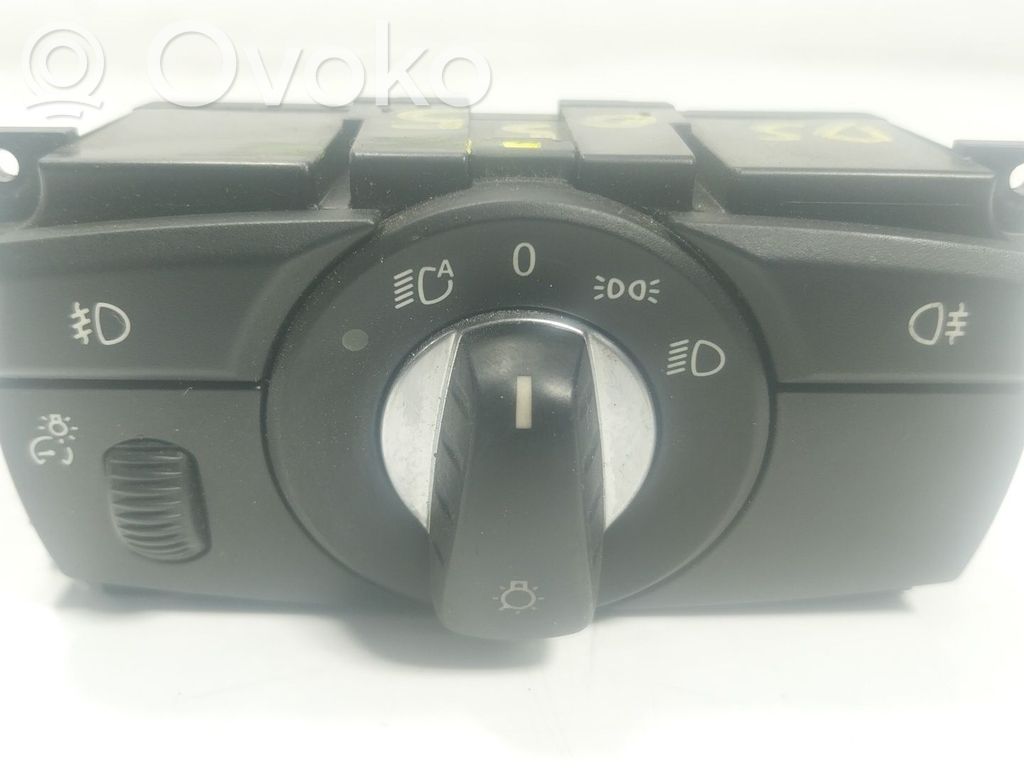 Interruptor de control del panel de luces   61319134726,913472602