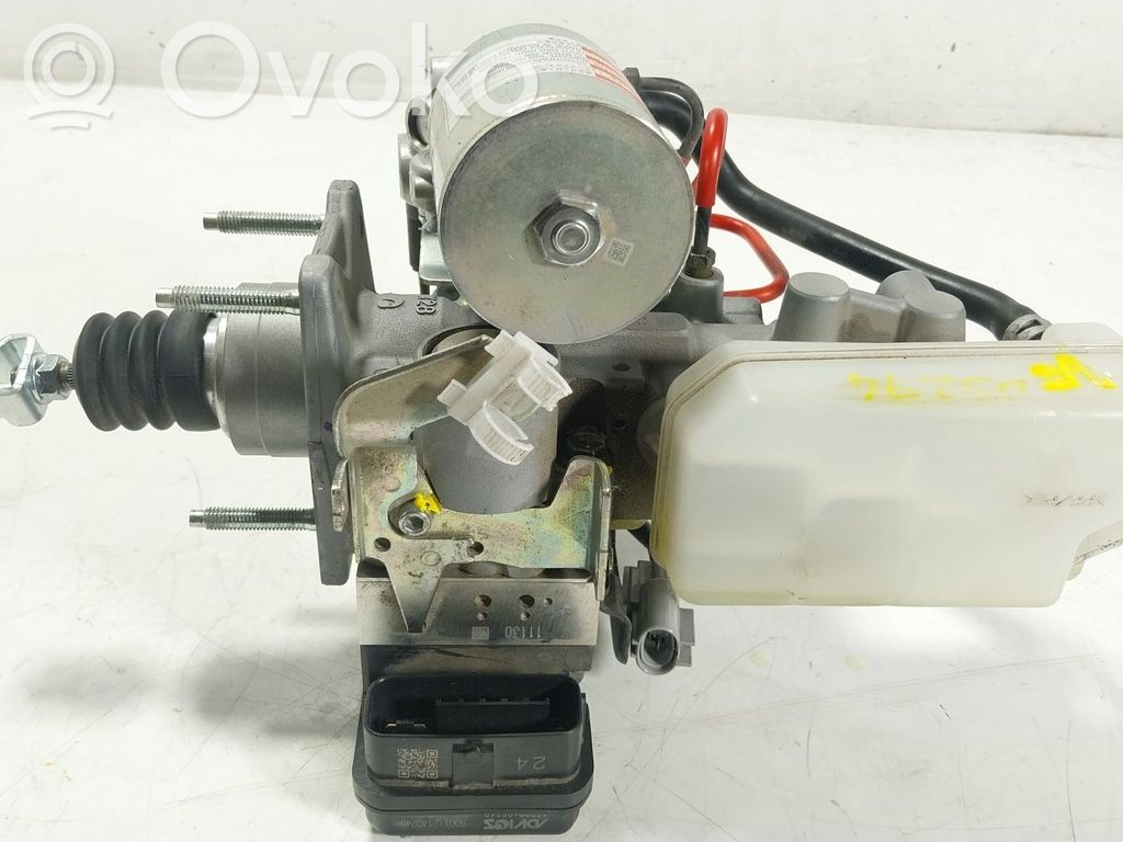 Toyota Highlander XU70 Servo-frein