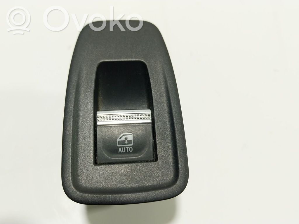 Renault Arkana Electric window control switch 