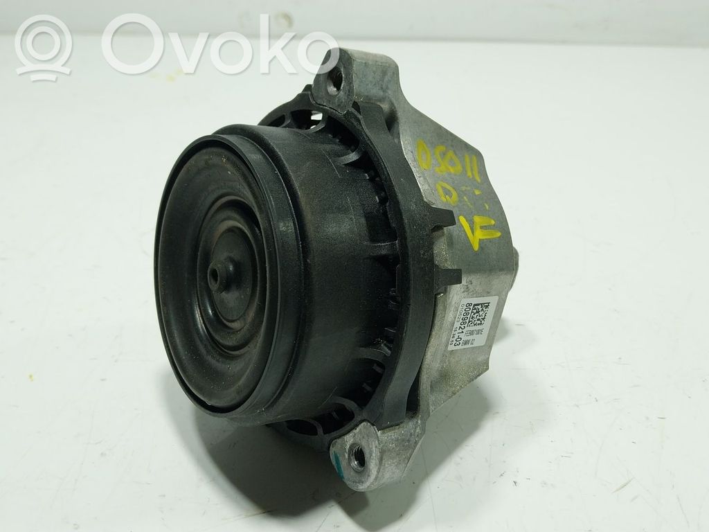 Engine mount bracket   22118089821,808982103