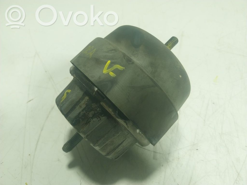 Engine mount bracket   4F0199382BK
