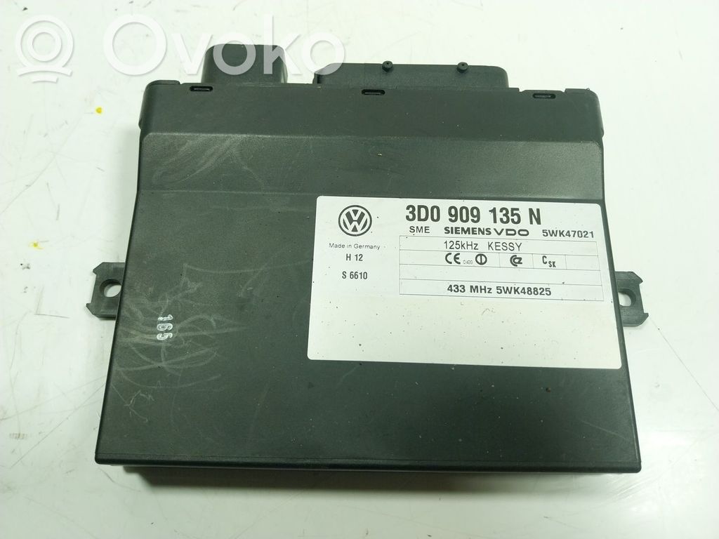 Muut ohjainlaitteet/moduulit   3D0909135N