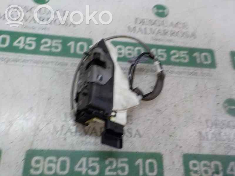 Priekšpusē slēdzene   9675505180,755051