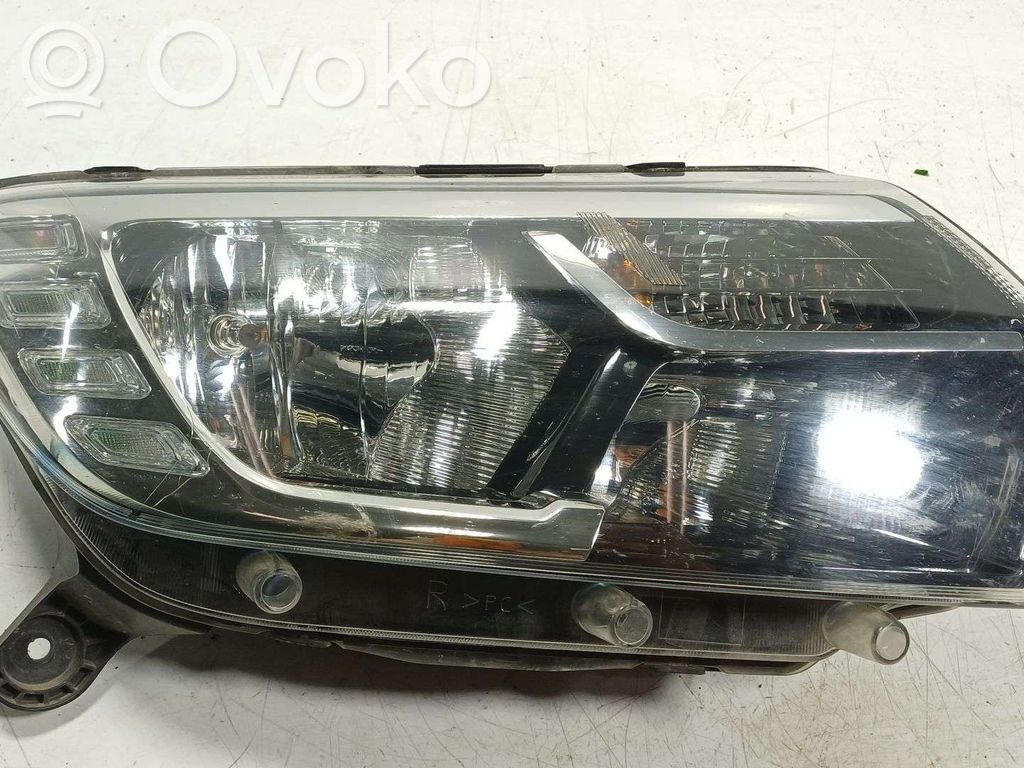 Dacia Sandero II Phare frontale 