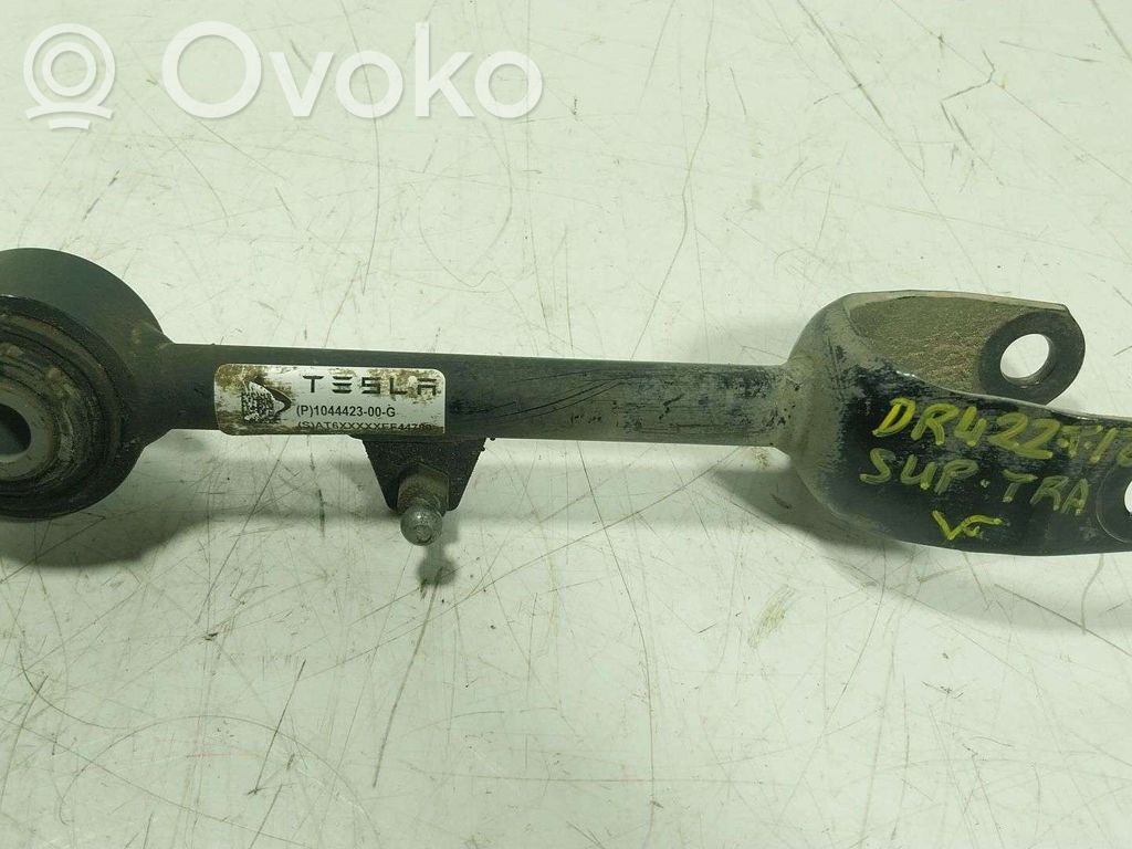 Tesla Model 3 Takatukivarsi