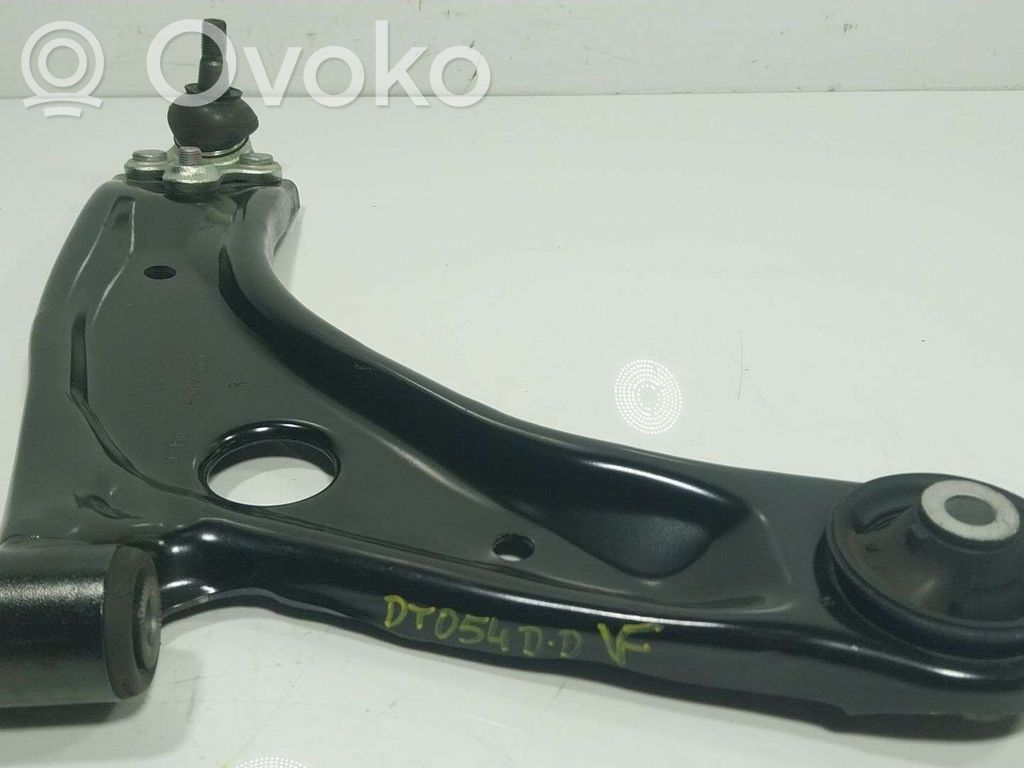 Toyota Yaris XP210 Etutukivarsi
