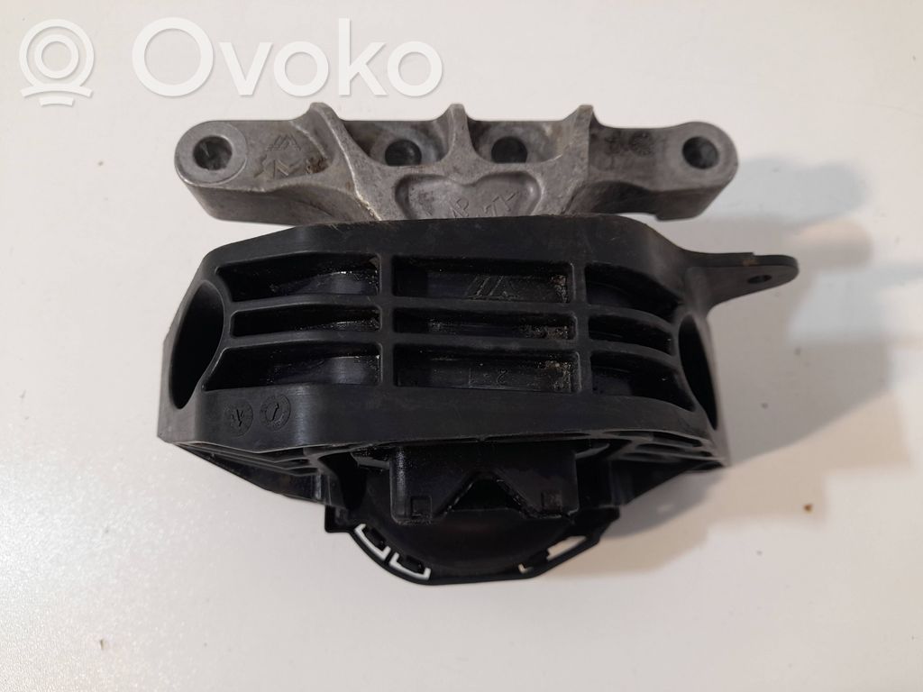Peugeot 208 II Engine mount vacuum valve 