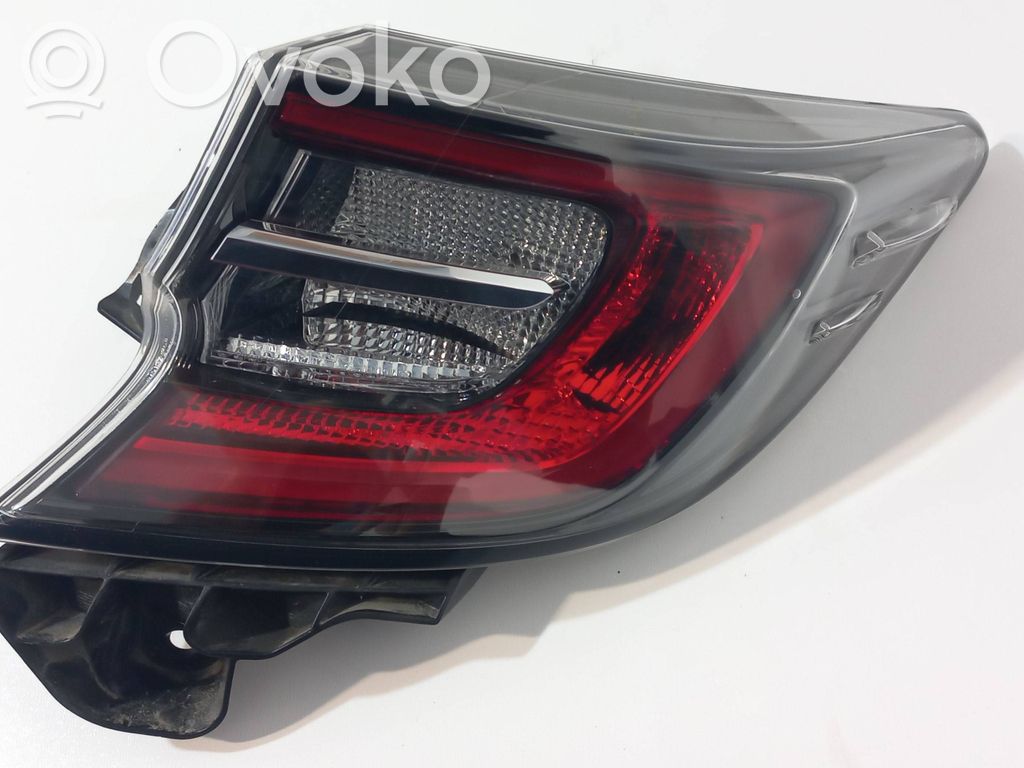 Rear/tail lights   V350010R