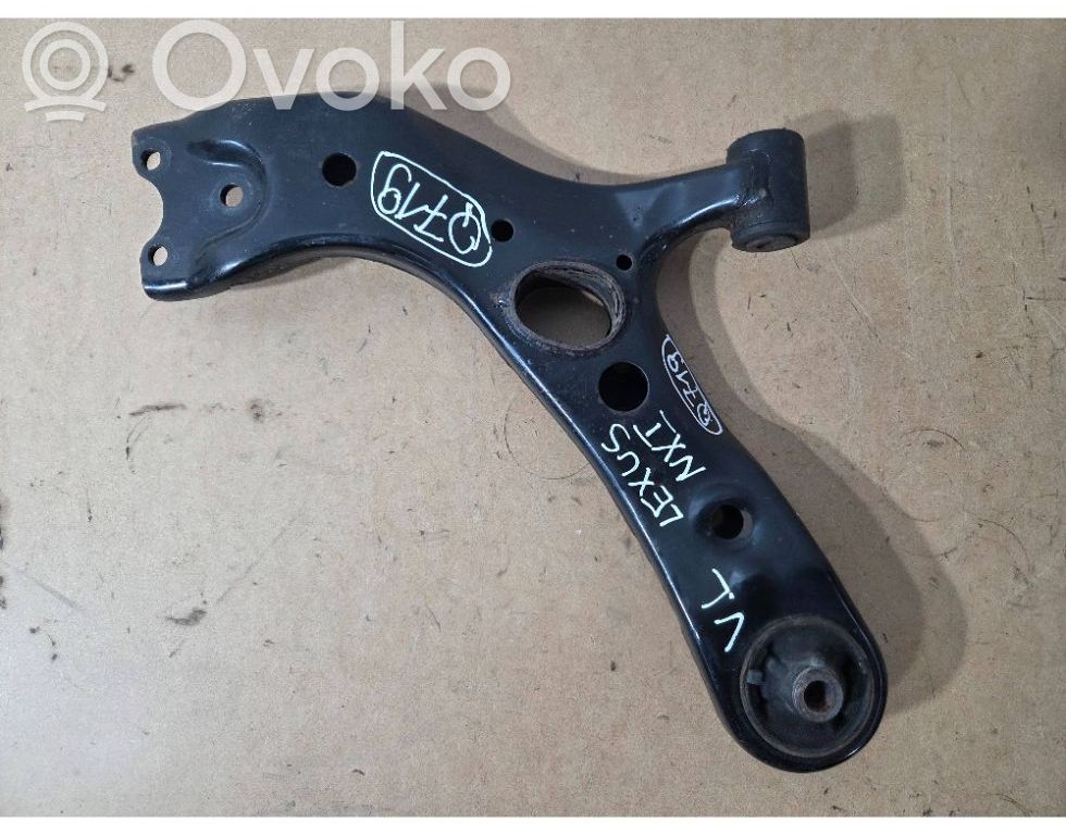 Lexus NX Brazo de suspensión delantero 