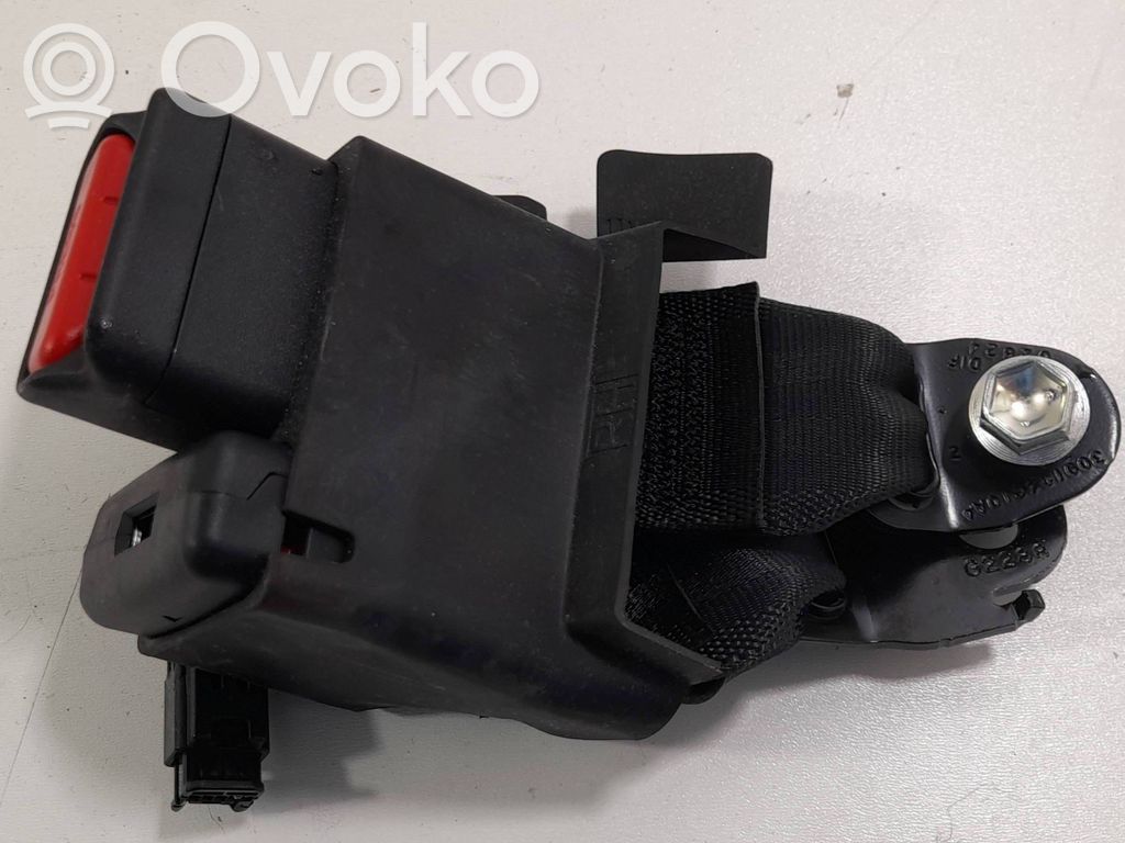 Toyota Yaris XP210 Takaistuimen turvavyön solki 