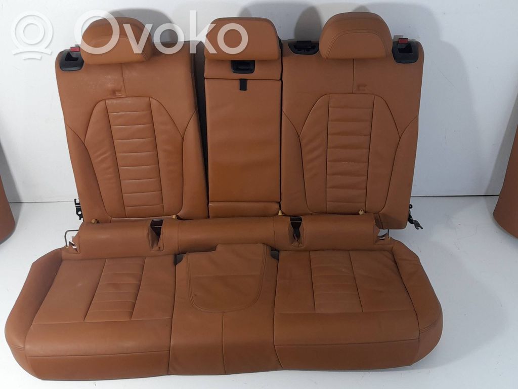 BMW X4 G02 Toisen istuinrivin istuimet 