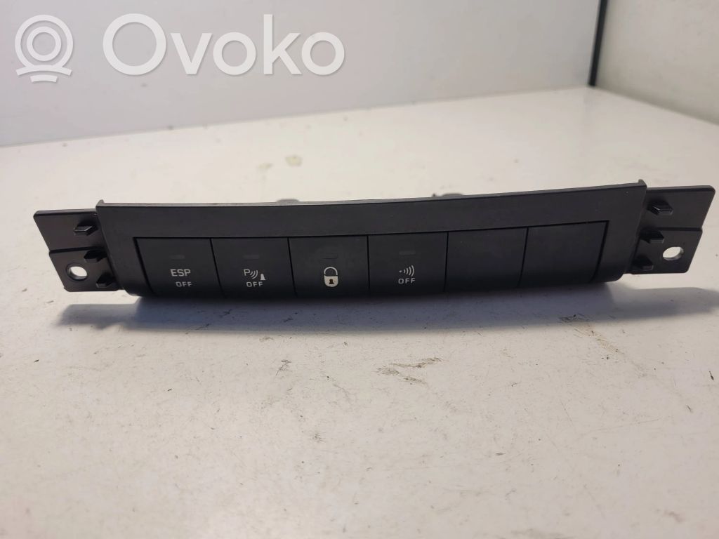 Peugeot 207 A set of switches 