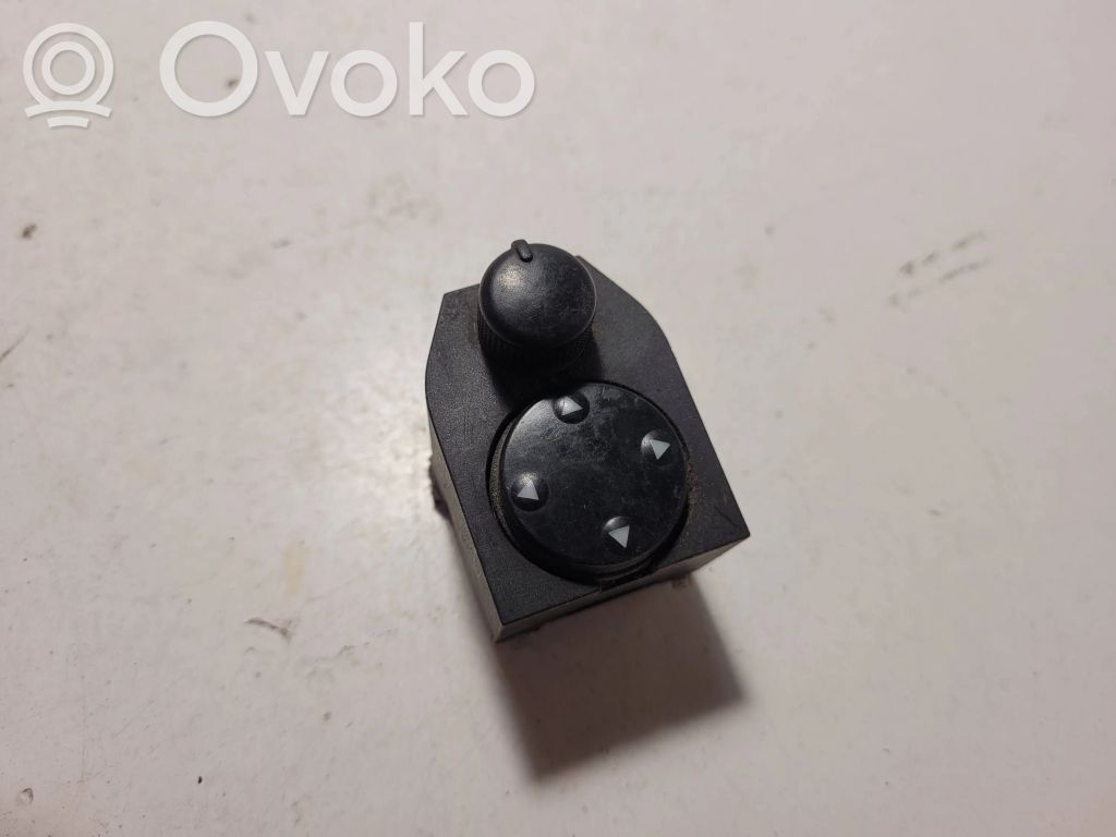Wing mirror switch   4D0959565F,PA6GF30,03240033