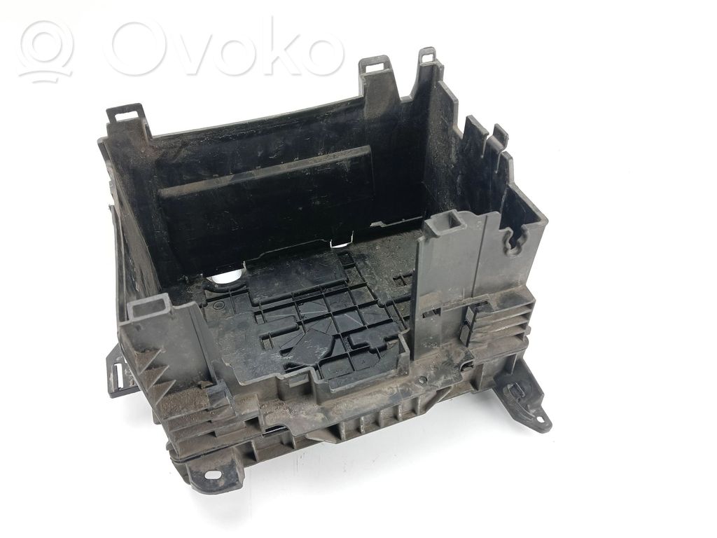 Akumuliatoriaus dėžė   8200314273