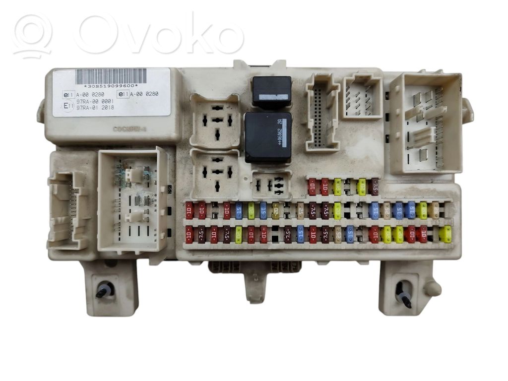 Fuse box set   4M5T14A073CG