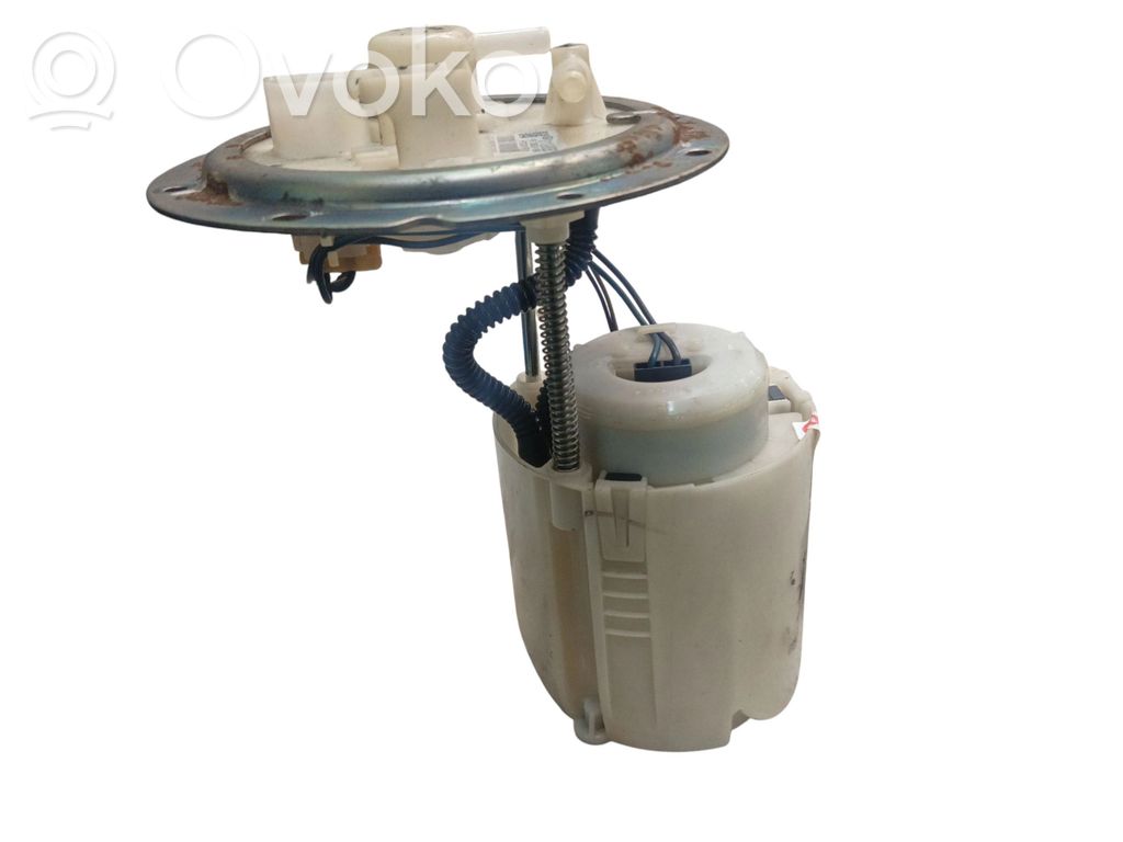 Bomba interna de combustible   311102K350