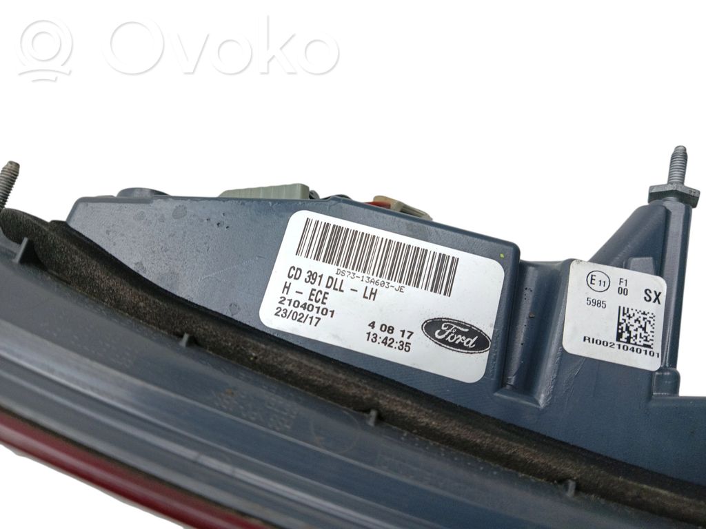 Rear/tail lights   DS7313A603JE