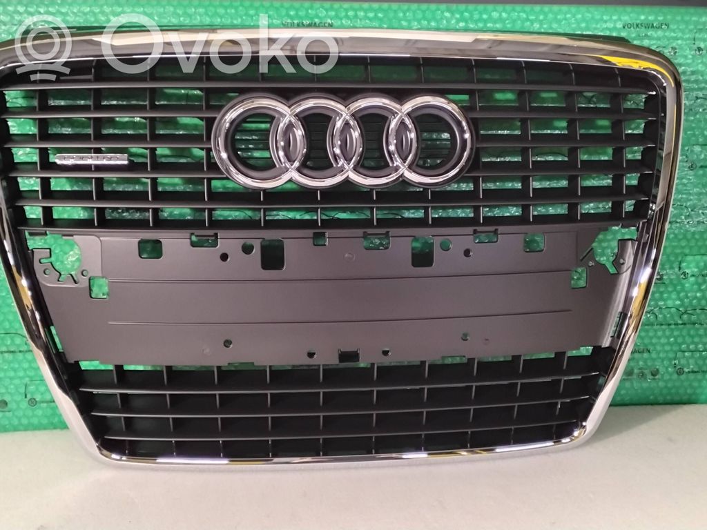 Audi A8 S8 D3 4E Front bumper upper radiator grill 