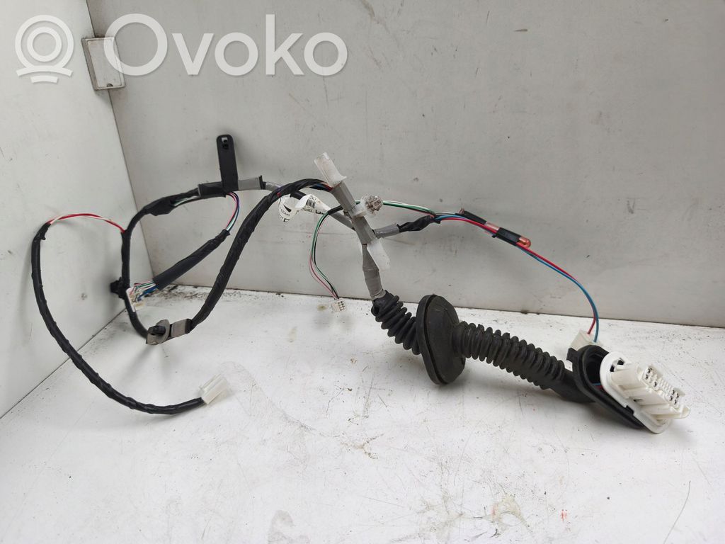 Toyota Auris 150 Arnés cableado puerta trasera 