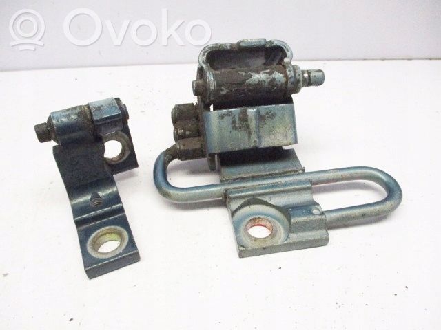 Front door hinge set
