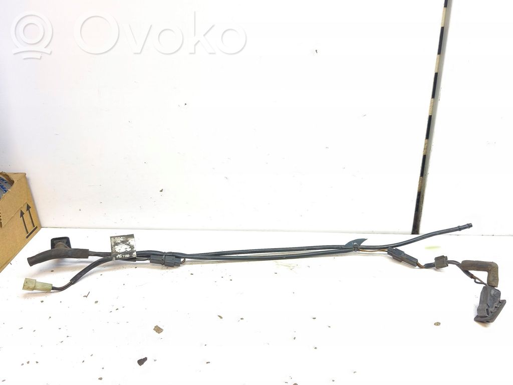 Audi A3 S3 8L Dysza spryskiwacza szyby przedniej / czołowej 