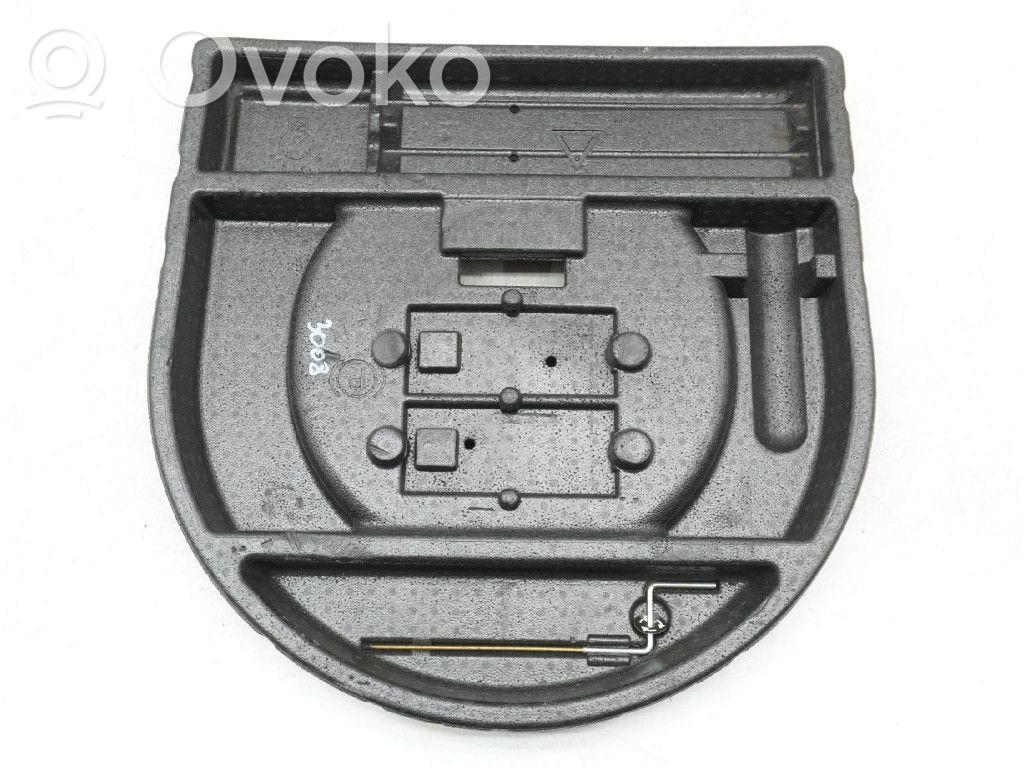 Peugeot 3008 I Dolny panel schowka koła zapasowego 