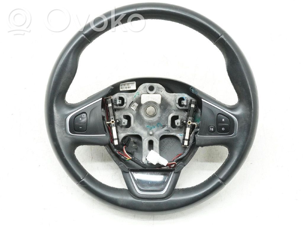 Renault Captur Steering wheel 