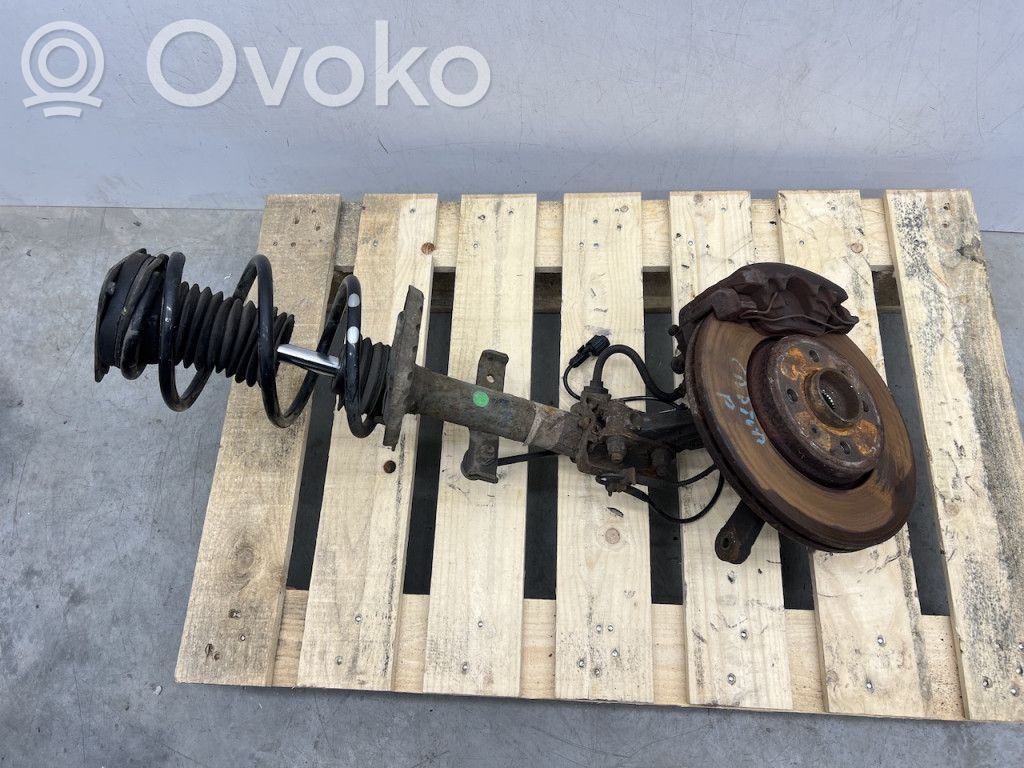 Front wheel hub spindle knuckle