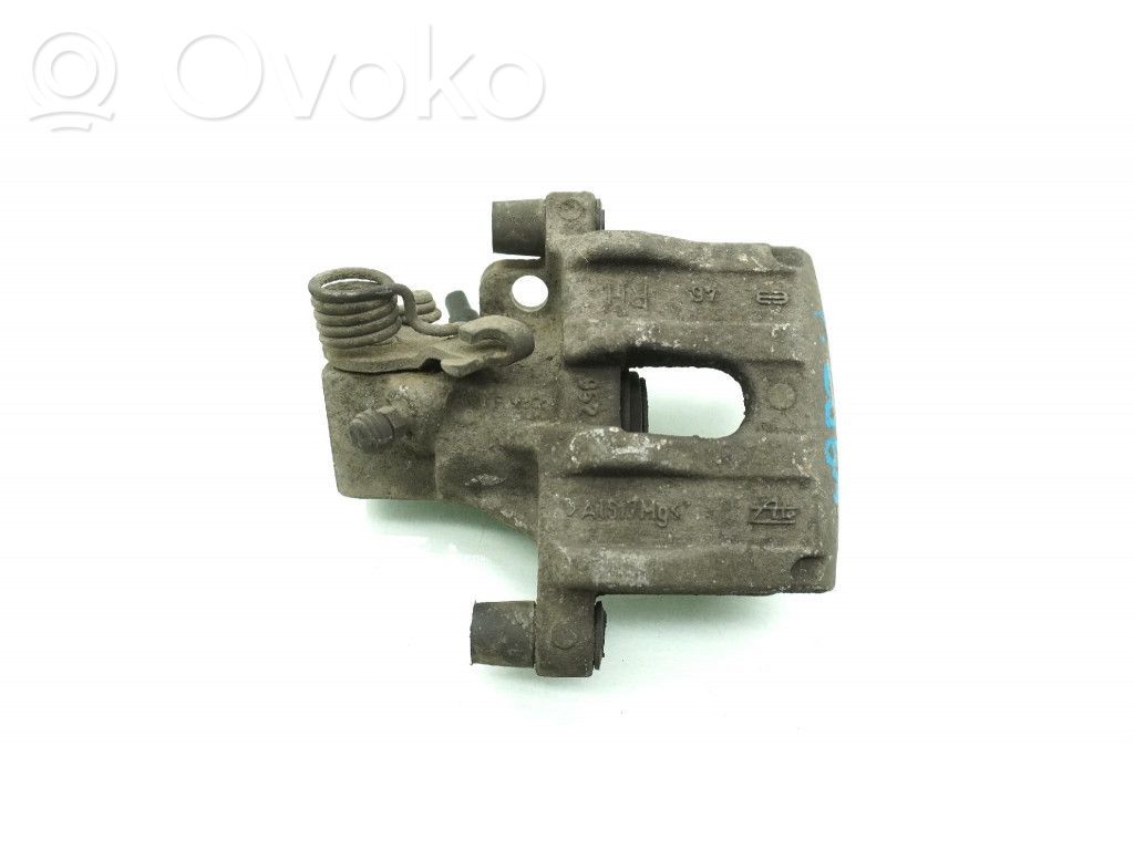 Ford Kuga II Pinza del freno posteriore 