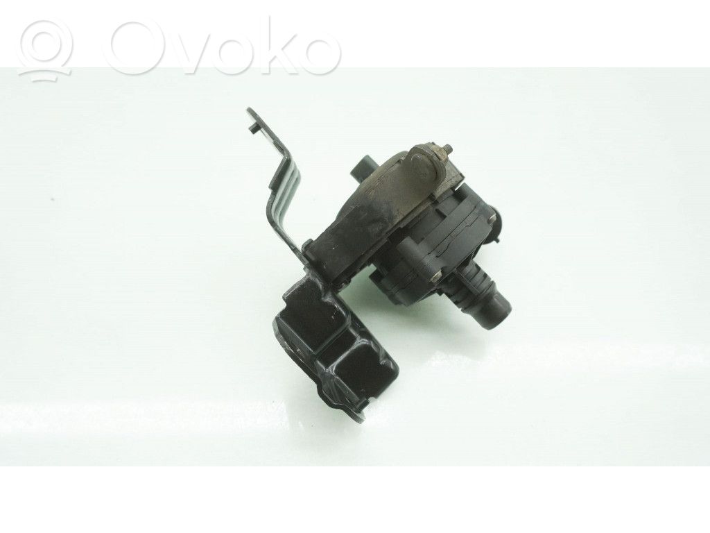 Jeep Avenger Pompa wody 