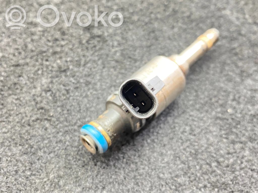 Audi A4 S4 B8 8K Inyector de combustible 