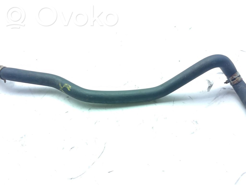 Coolant pipe/hose