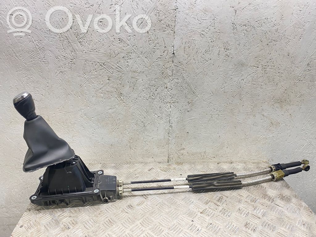 Renault Clio IV Vaihteenvalitsimen verhoilu 