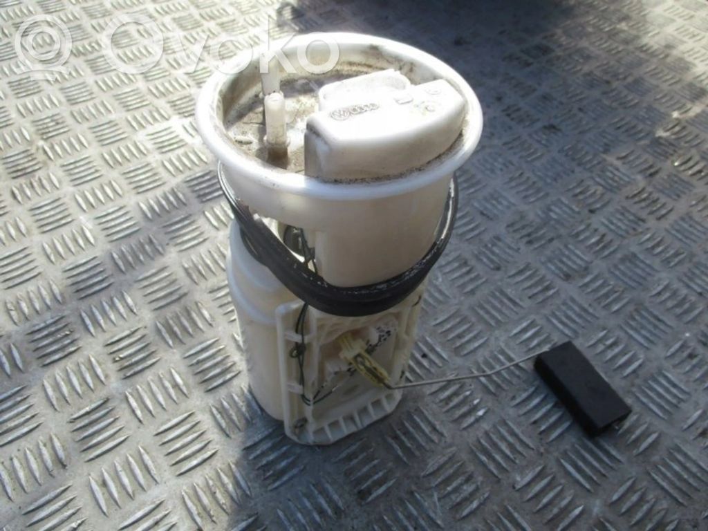 Bomba interna de combustible