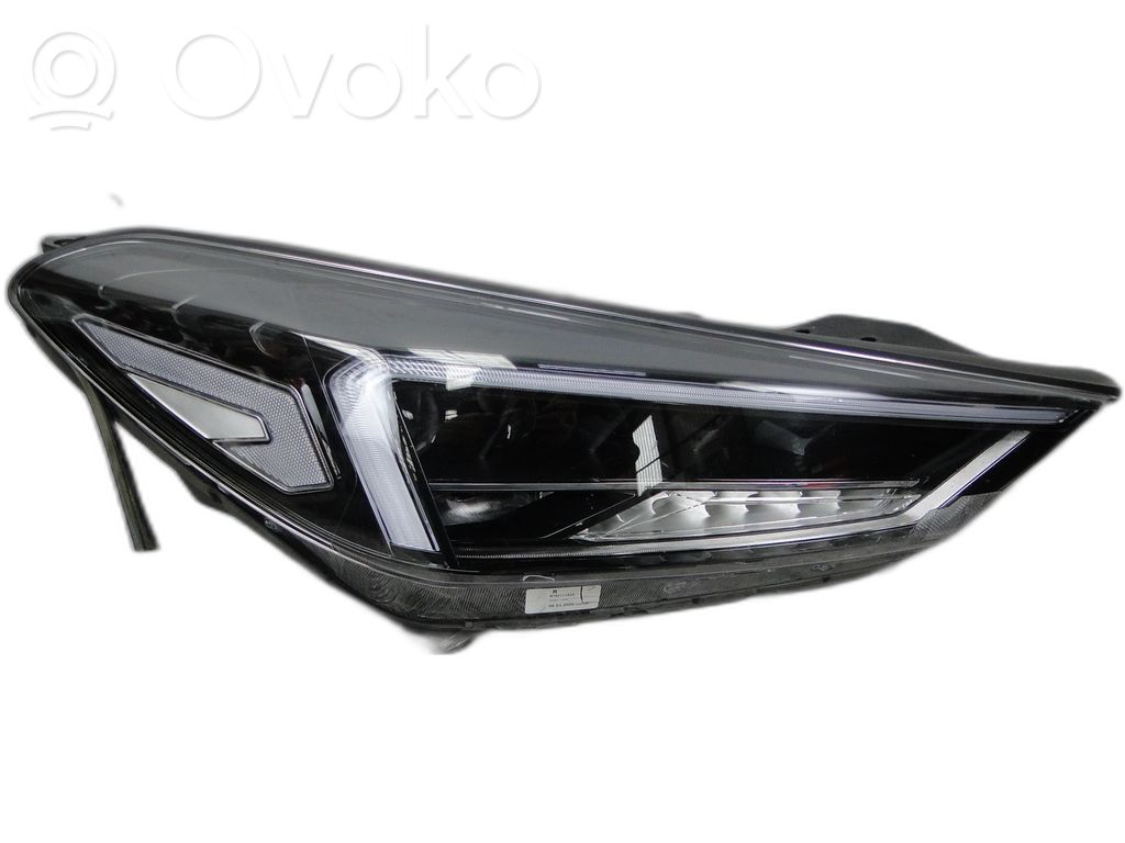 Hyundai Tucson TL Lampa przednia 