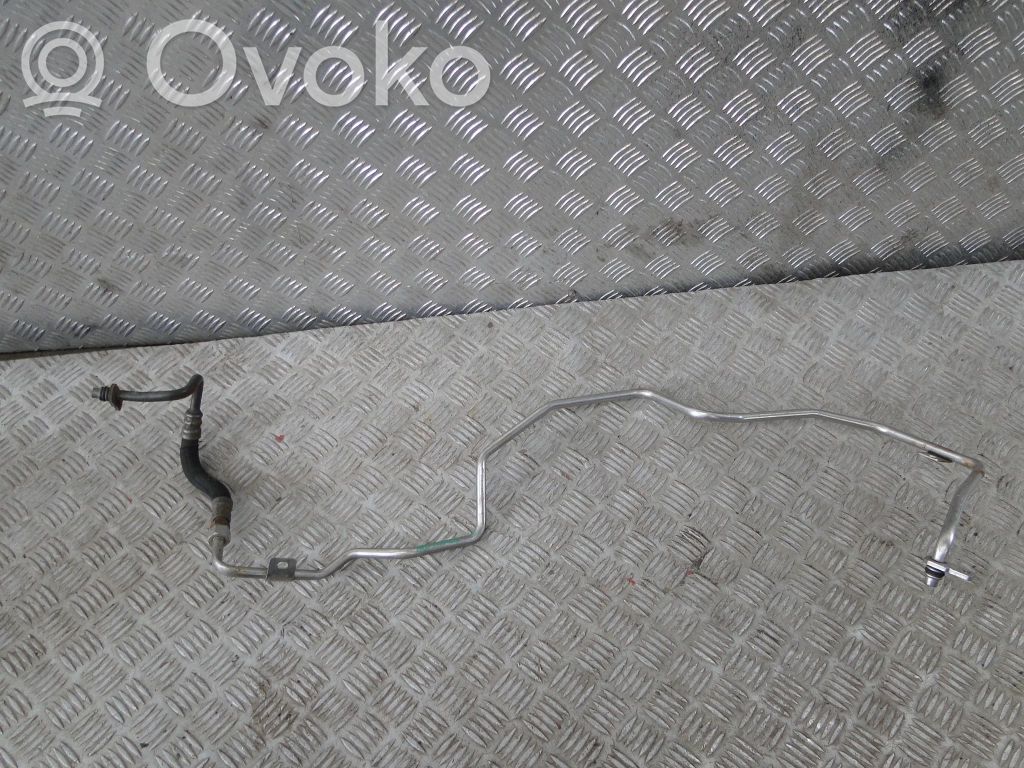 Audi A4 S4 B8 8K Turboahtimen öljyletku 