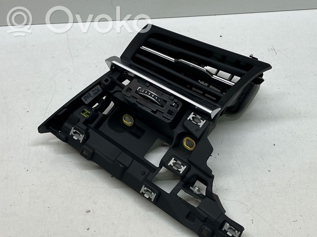 Panel trim   4M8820901H,1063500,22102024,1063100002