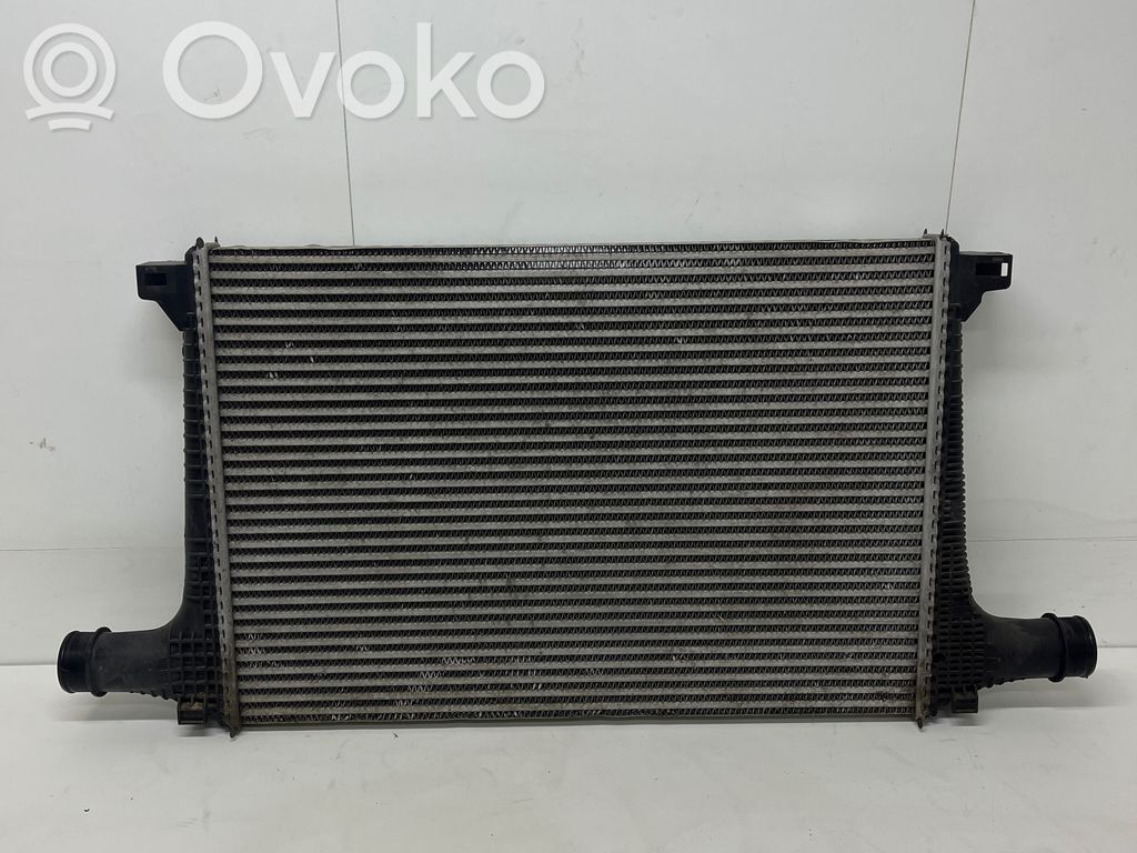 Interkūlerio radiatorius   4M0145805G,ED668005,4M0094