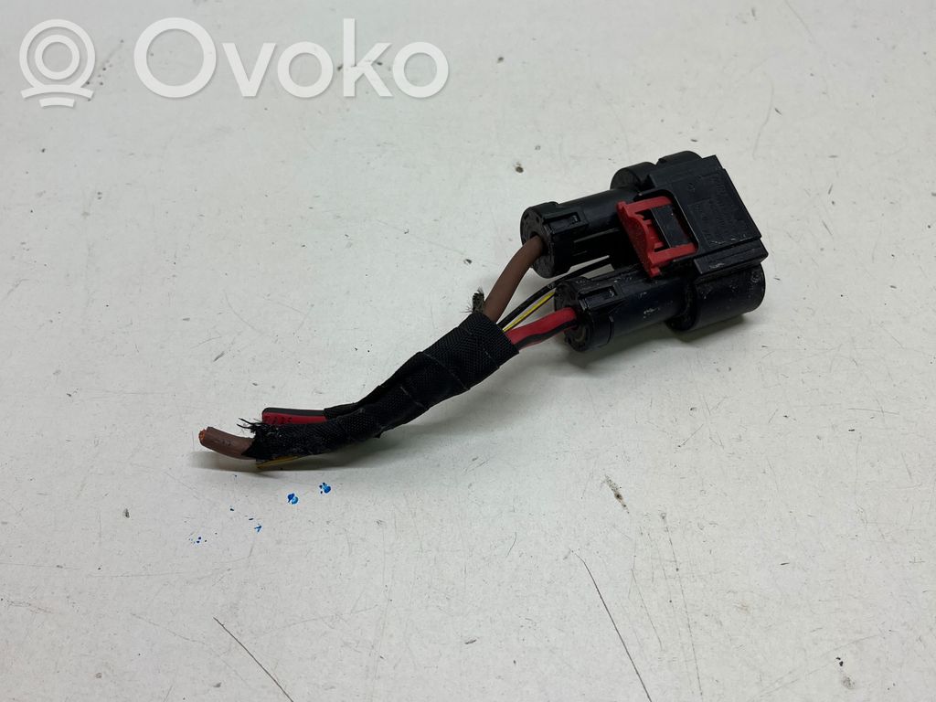 Audi Q7 4M Minus / Klema / Przewód akumulatora 