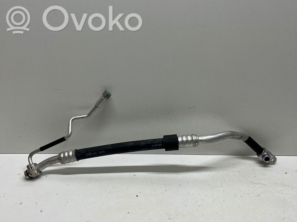 Audi A4 S4 B9 8W Wąż / Przewód klimatyzacji A/C 
