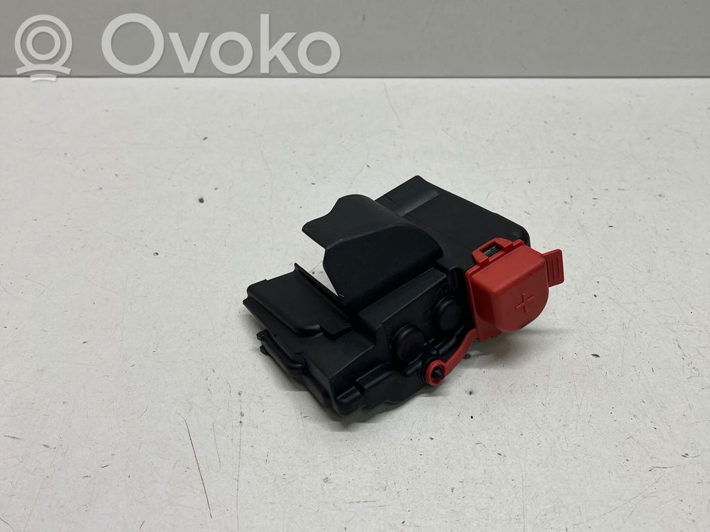 BMW 4 G22 G23 G24 G26 Other engine bay part 