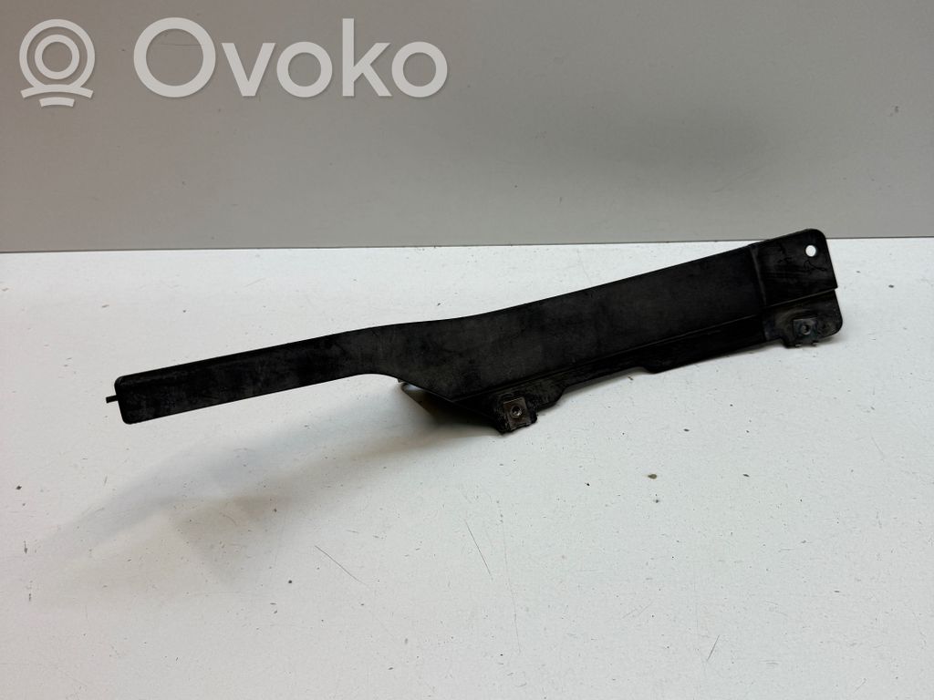 Audi SQ7 Front splash guards bracket 