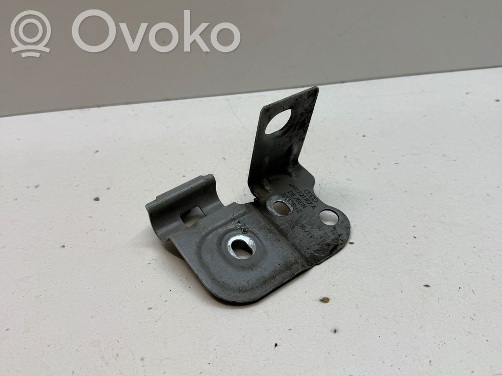 Audi SQ7 Fender mounting bracket 