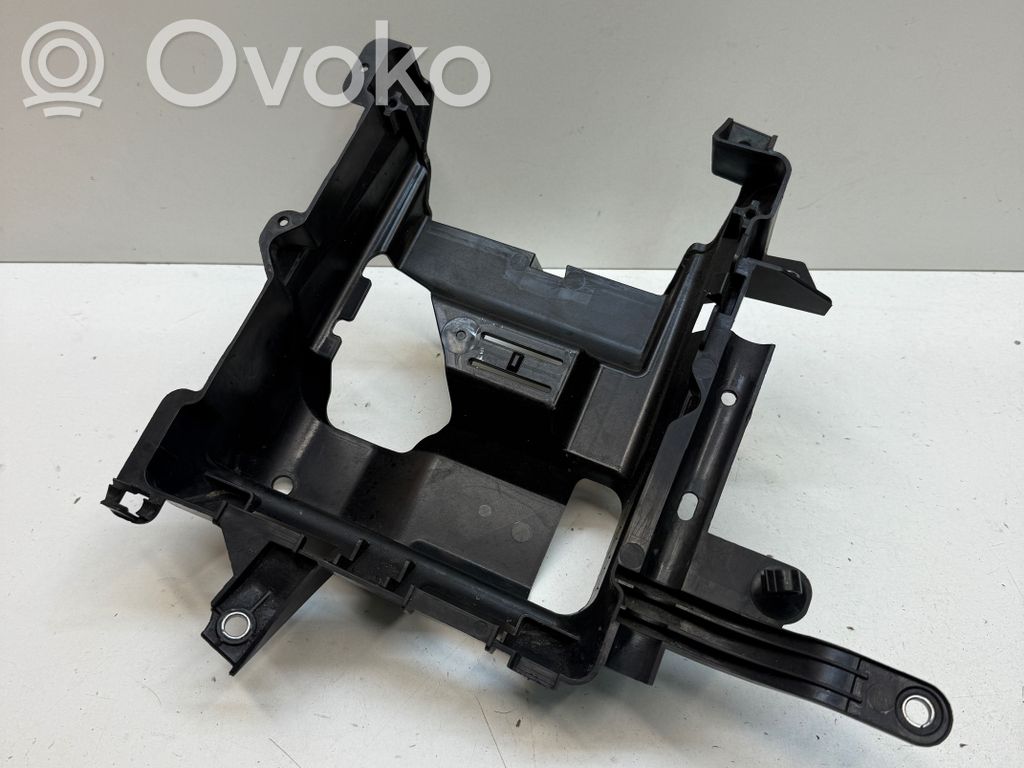 Audi A4 S4 B9 Engine control unit holder 