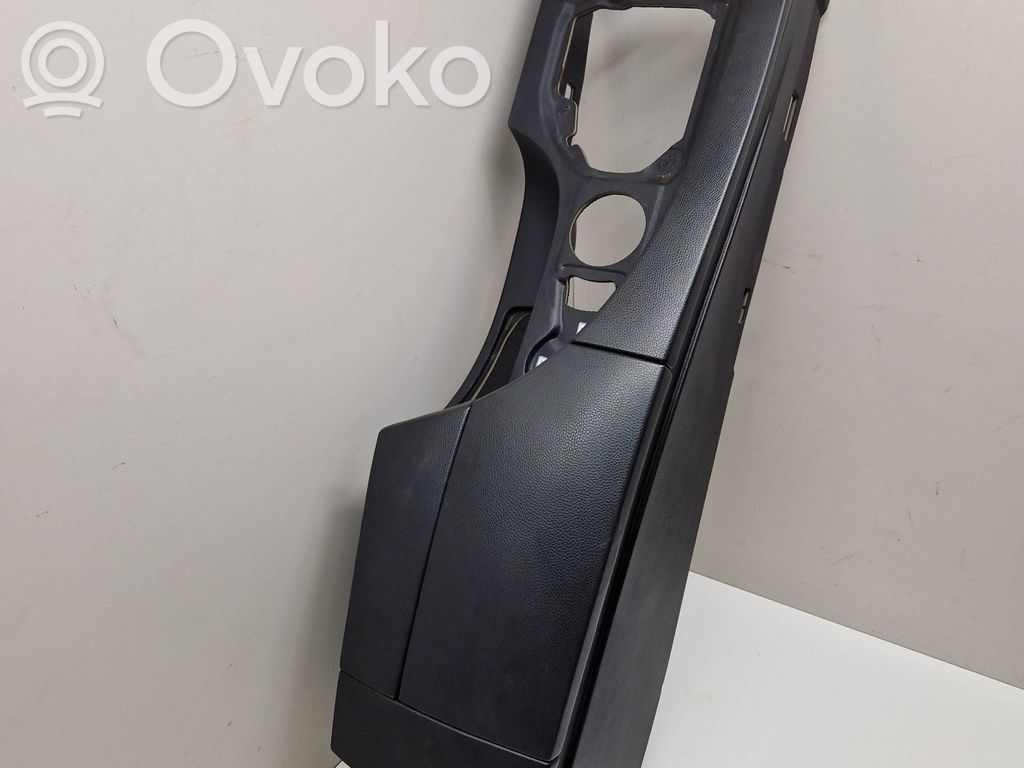 BMW 5 E60 E61 Armrest 