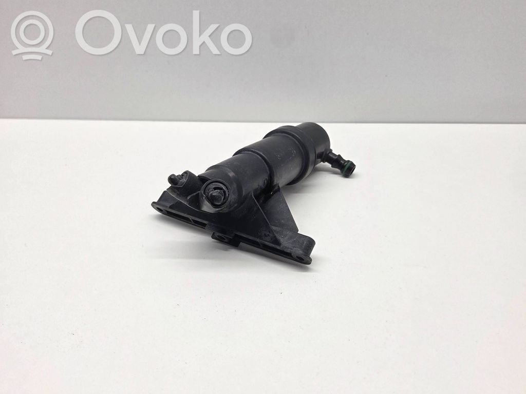 Headlight washer spray nozzle   131005,01573