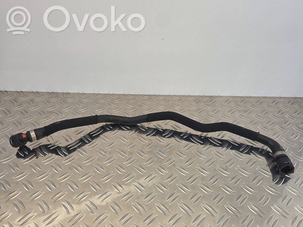 BMW 5 F10 F11 Conductă/furtun lichid de răcire motor 
