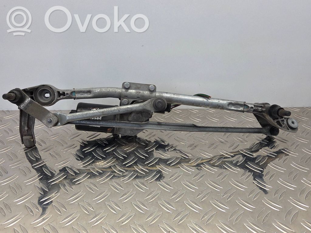 BMW 3 E90 E91 Front wiper linkage and motor 