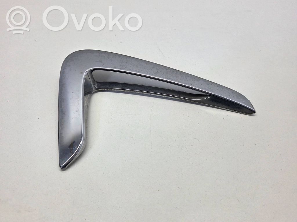 BMW 4 F32 F33 Lokasuojan lista (muoto) 